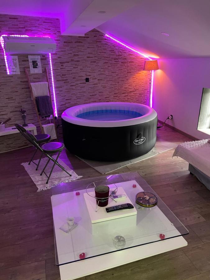 Love'Room Trèbes Eksteriør billede